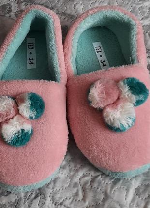Комнатные тапочки на девочку 34 и 35 размер