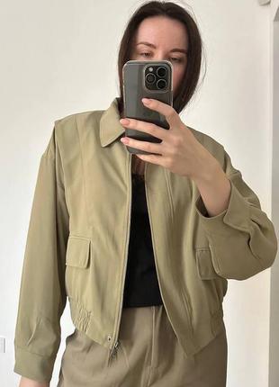 Вкорочена кортка бомбер pull &amp; bear 2