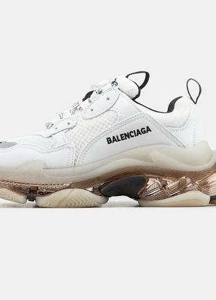 Жіночі кросівки balenciaga triple s white/beige