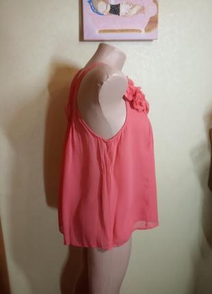 Яркий малиновый топ майка с декоративными цветами летняя кофточка блуза5 фото