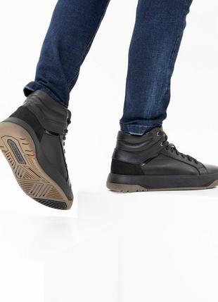 Черные демисезонные ботинки на шнуровке2 фото