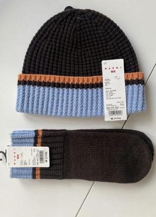 Комплект шапка варежки -marni & uniqlo обмен