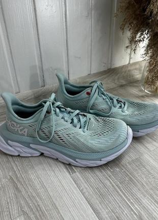 Беговые кроссовки hoka2 фото