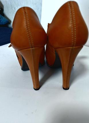 Homesale! кожаные оранжевые туфли2 фото
