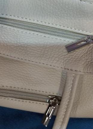 Кожаный шоппер бежевого цвета