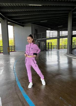 Спортивный костюм adidas