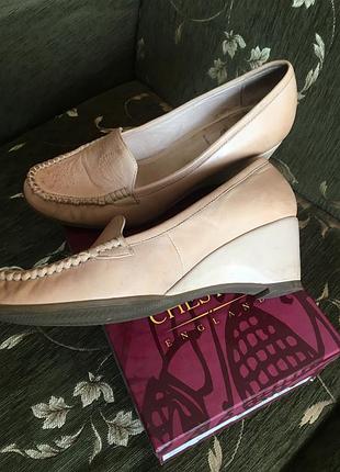 Фірмові шкіряні жіночі туфлі р. 38