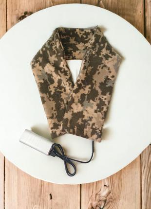 Зимний шарф на флисе "пиксель" с подогревом работает от power bank военный