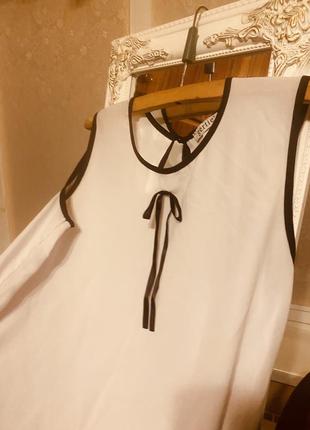 Дуже красива біла блузка під спідницю діловий стиль чорно-біла блузка сорочка