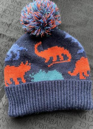 Теплая вязаная шапка с динозаврами
