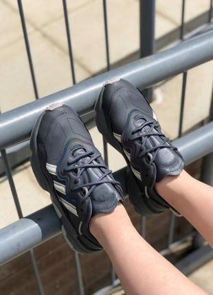 Жіночі кросівки adidas ozweego dark grey3 фото