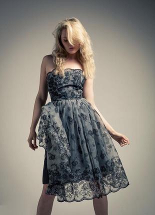 Вечернее пышное платье из органзы в бархатные цветы, открытые плечи, h&amp;m1 фото