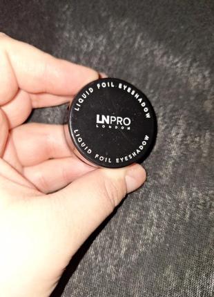 Ln pro liquid foil eyeshadow,104