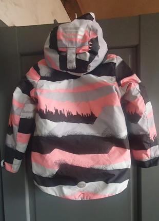 Дитяча курточка для дівчинки. термо. дуже легка, підійде для зими . на 134 см2 фото