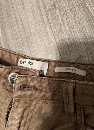 Джинсы bershka