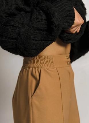 Зручні класичні брюки широкі на резинці зі стрілками 44-52 розміри різні кольори кавові5 фото