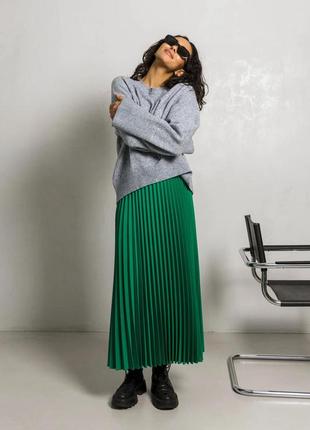 Модная длинная юбка плиссе из качественной турецкой костюмки 42-52 размеры разные цвета зеленая6 фото
