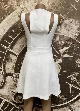 Біла фактурна сукня sandro paris фурнітура riri7 фото