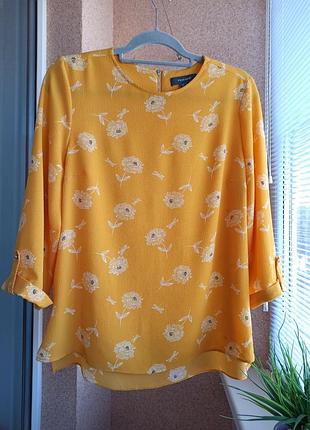 Красива стильна блуза з рукавами 3/4