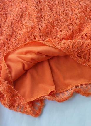 Брендовое кружевное платье на бретелях оранжевое9 фото
