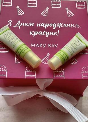 Подарунковий набір для губ скраб і бальзам мері кей