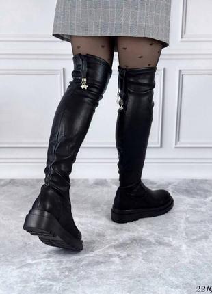 Женские зимние черные кожаные стрейчевые ботфорты чулок на низком ходу3 фото