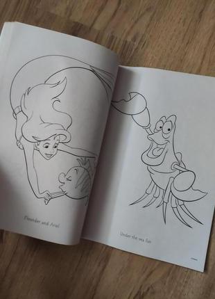 Дитяча розмальовка activity book usa original принцеси disney аріель,бель,аврора, рапунцель1 фото