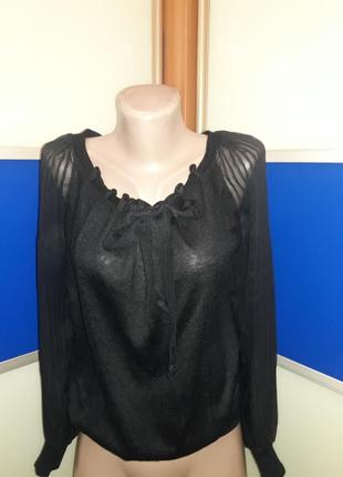 Ошатна блуза у з шифоновими рукавами