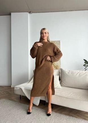 Костюм жіночий вʼязаний спідниця міді та светр