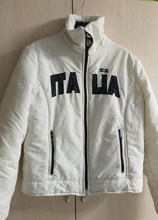 Курточка стильна