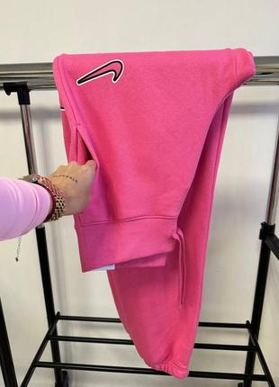 Брюки женские nike sportswear phoenix fleece pink fn5183-6847 фото