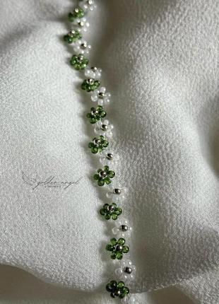 Білий зелений браслет чокер квіти ромашки квіточки з бісеру на руку ногу анклет прикраса тренд