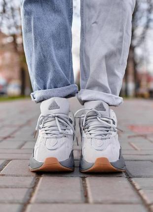 Adidas yeezy boost 700 v2 grey