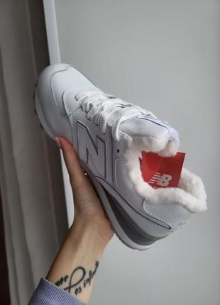 Жіночі кросівки зимові білі new balance 574 white winter3 фото