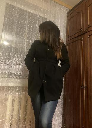 Короткое черное пальто демисезонная куртка размер xs/s