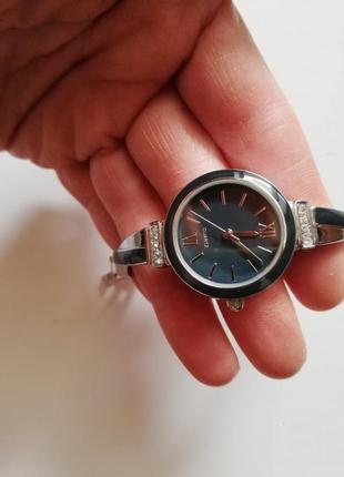 Женские наручные часы от avon4 фото