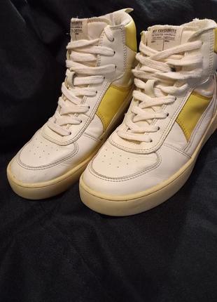 Ботинокучие zara