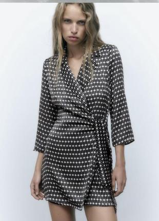 Красива сукня zara