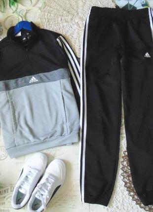 Суперовий спортивний костюм adidas2 фото