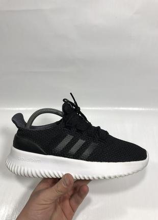 Кросівки adidas