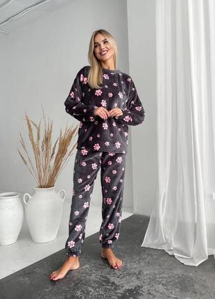 Пижама женская со штанами теплая домашняя принт лапки стильный махровый домашний костюм для сна