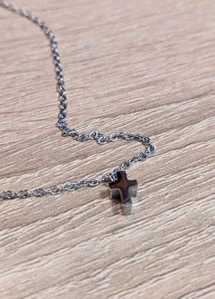 Крестик на цепочке