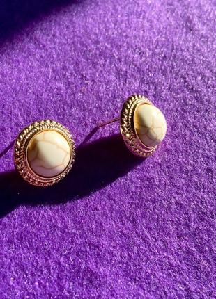Серьги в стиле oldmoney