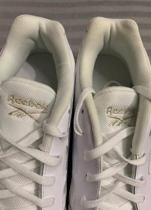 Новые кроссовки reebok оригинал. без оригинальной коробки. пришли с «припиленными» задниками, на качество и ношение не влияет.4 фото