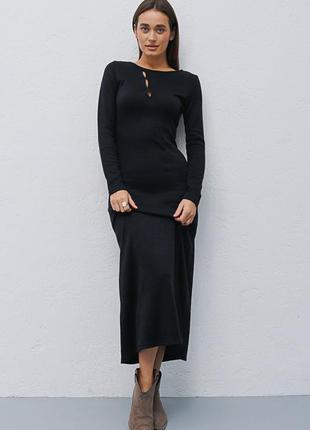 Довга трикотажна сукня чорна з вирізами спереду9 фото