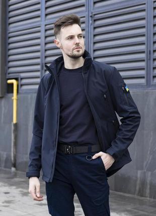 Плотная мужская куртка с капюшоном pobedov motive softshell + шеврон "флаг украины" в комплекте синяя размер s2 фото