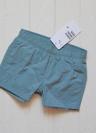 H&m. размер 9-12 месяцев. новые шорты для мальчика, но можно и унисекс