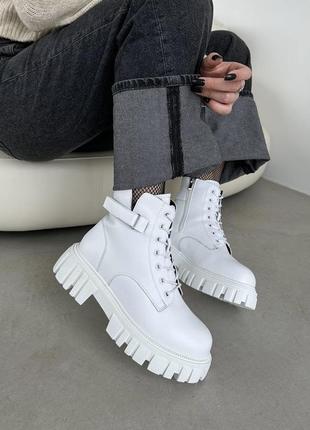 Белые зимние боты из натуральной кожи на шнуровках базовые зимние на меху ботинки сапоги