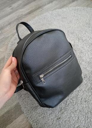 Шкіряний рюкзак