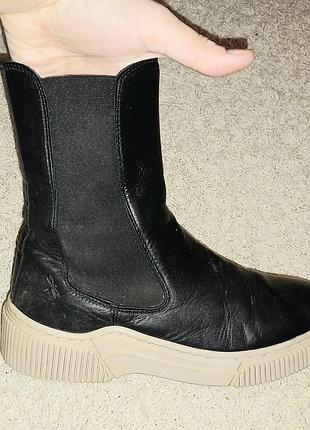 Сапоги кожа р.38-25см потолка